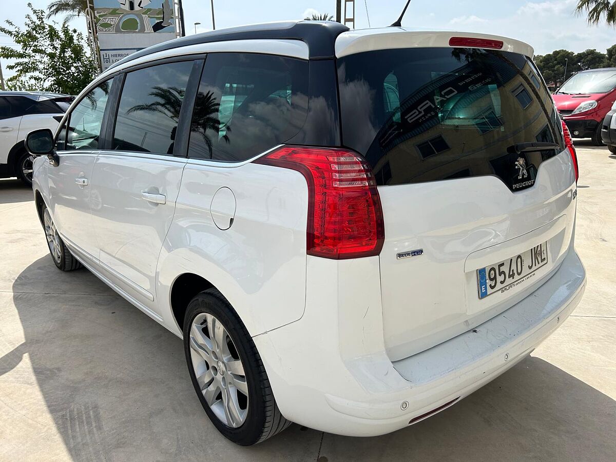PEUGEOT 5008 STYLE 1.6 HDI AUTO SPANISH LHD IN SPAIN 91000 MILES 7 SEATS 2015